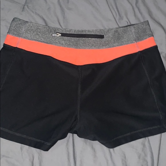 Spandex - Picture 2 of 3